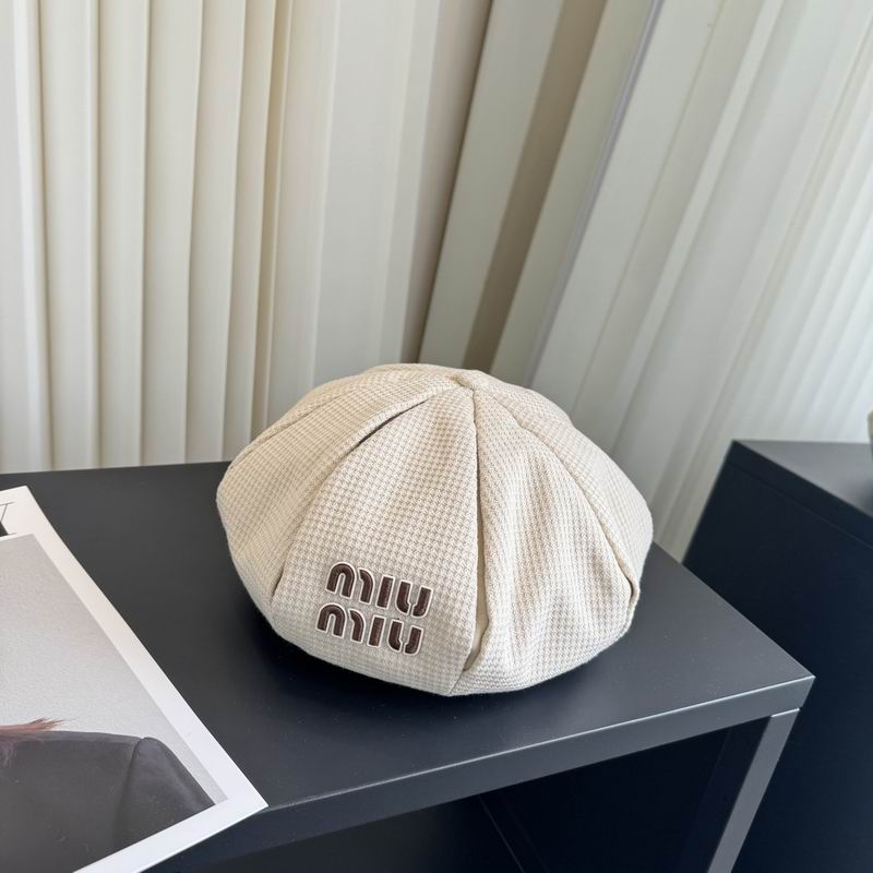Miumiu beret 083001
